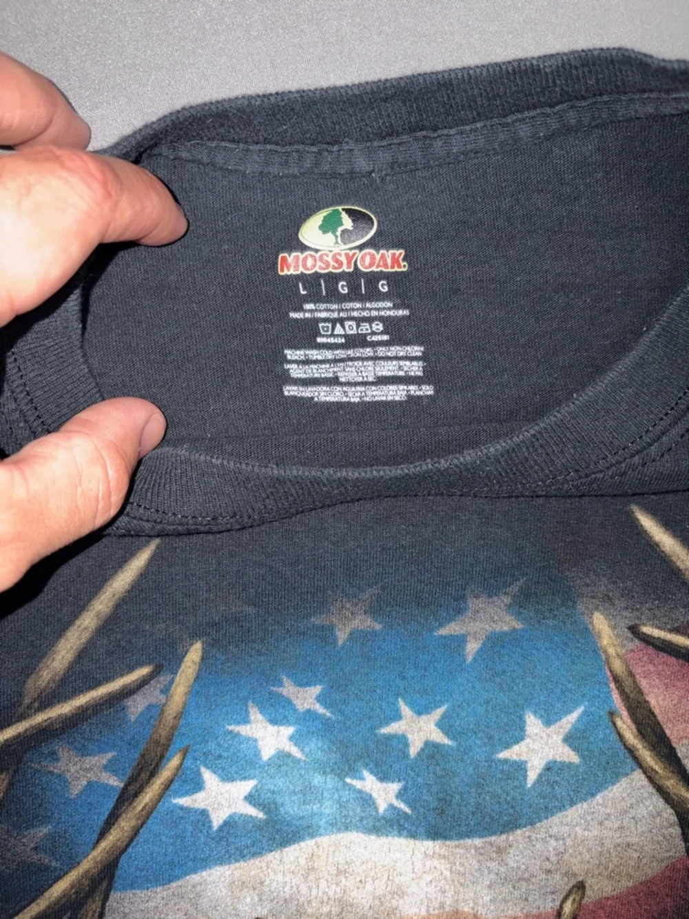 Mossy Oak Black Tee with Patriotic Antler Skull Graphic - Picture 3 of 3